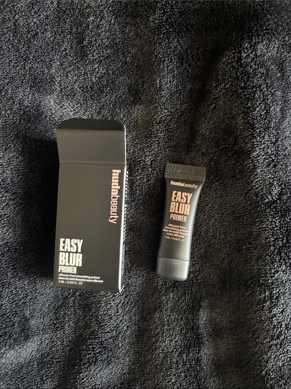 Mini HUDA BEAUTY Easy Blur Primer - Black